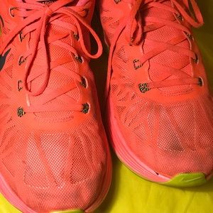 Men’s Nike sneakers